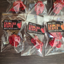Carolina Reaper Inteira Seca "O Desafio"